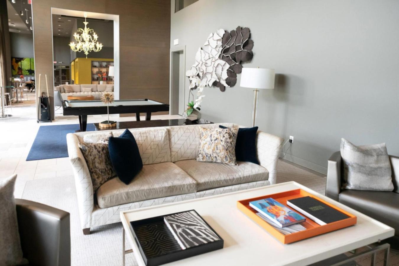 Urban Elegance 3Br Condo Experience Birmingham Bagian luar foto